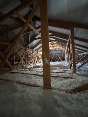 Provedení foukané izolace na RD Olšany